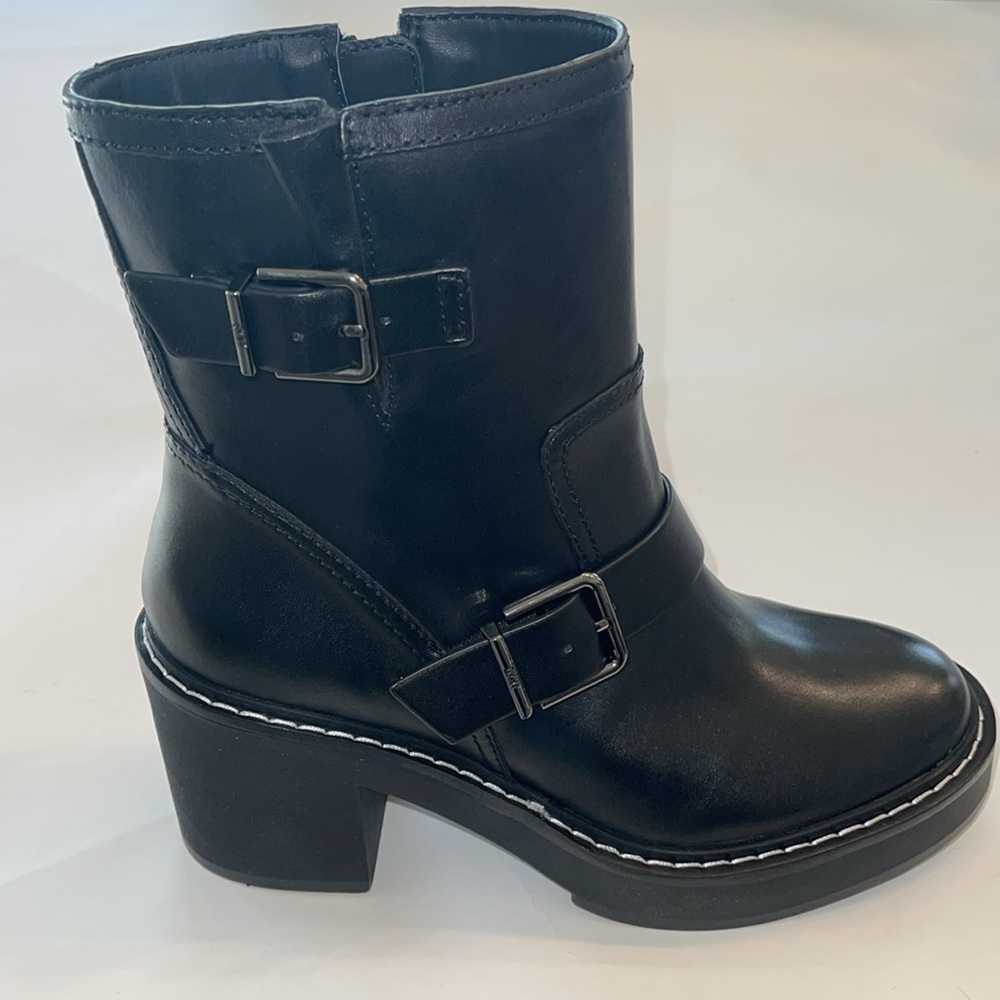 DKNY Daray Buckle Block Heel Bootie Black Size 9 NWT